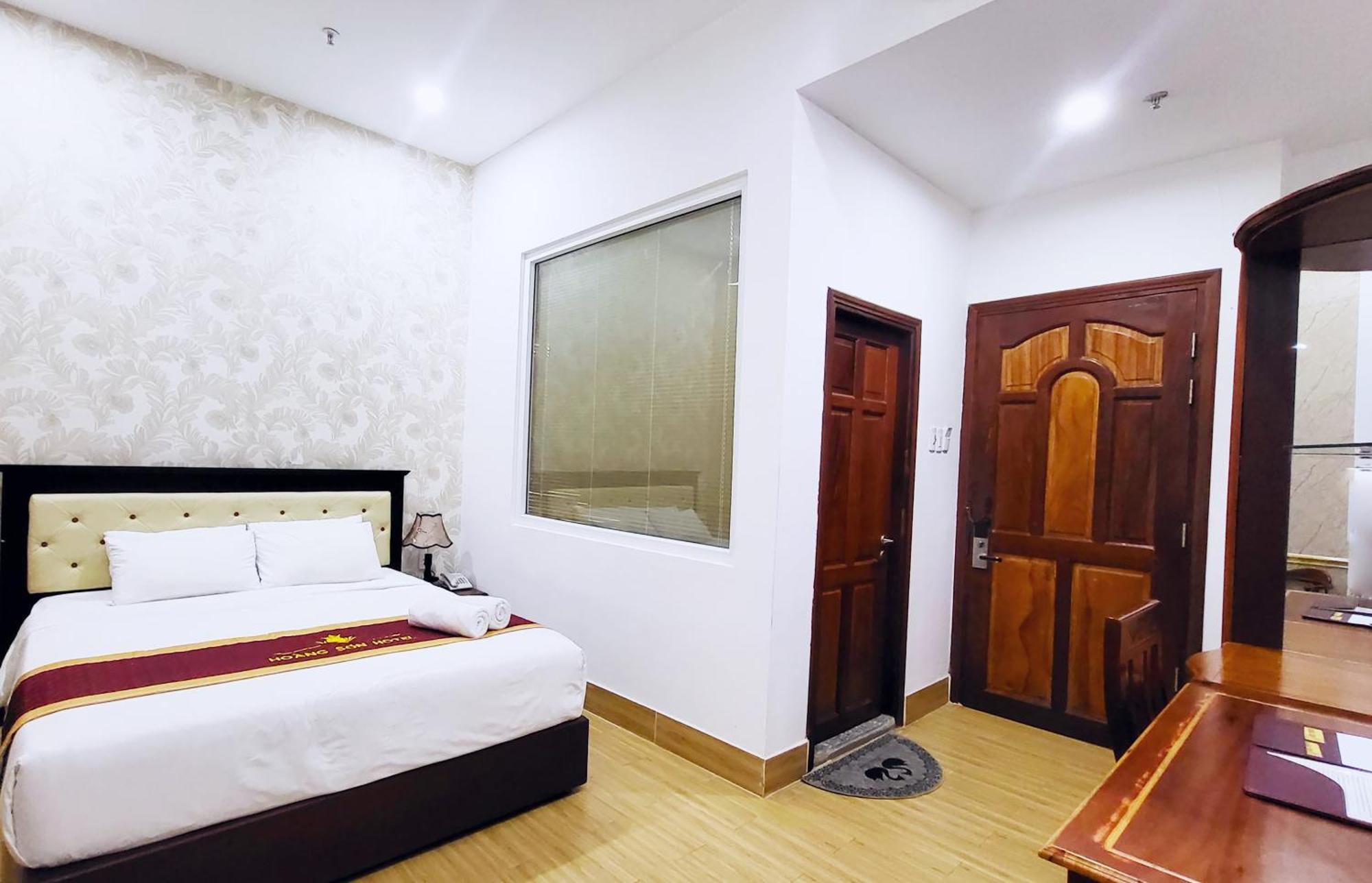 Khách Sạn Hoàng Sơn Cần Thơ Extérieur photo